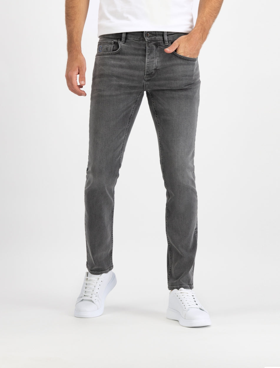 Men Jeans Style CHUCK grey MODERN ➜ at BRAX!